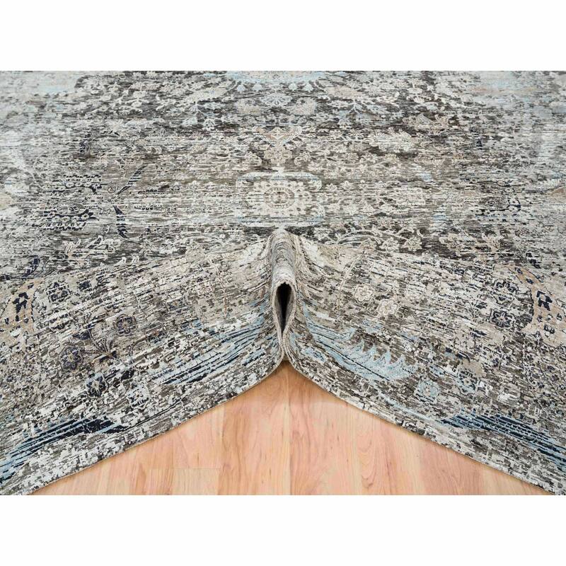 Shahbanu Rugs Gray Transitional Persian Influence Medallion Design Silk